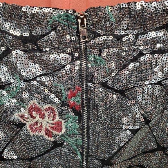 BEULAH STYLE Sequin Pencil Skirt - Picture 10 of 10